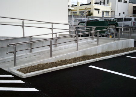 手摺（アルミ手摺）