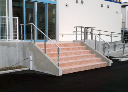 手摺（アルミ手摺）